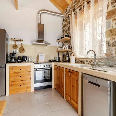 Cassiopea Evia Greece Hébergement de vacances Nerotriviá